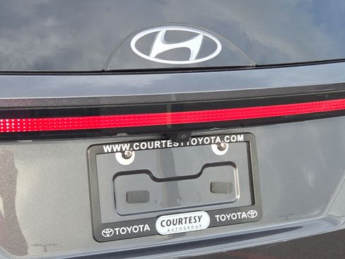 Used 2022 Hyundai Tucson SEL w/ Convenience Package FWD image 5
