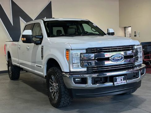 Used 2017 Ford F350 Lariat w/ Lariat Ultimate Package image 2