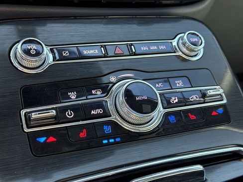 Used 2021 Lincoln Nautilus Reserve image 24