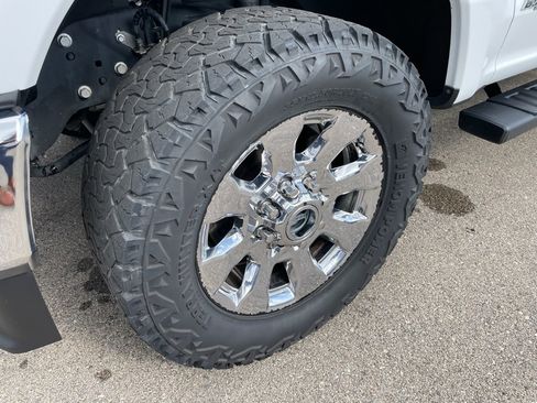 Used 2021 Ford F250 XL w/ Power Equipment Group image 4