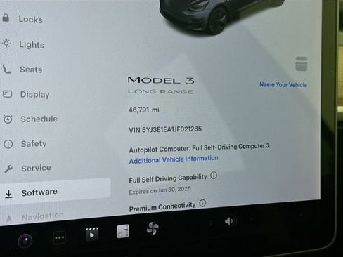 Used 2018 Tesla Model 3 Long Range RWD image 11