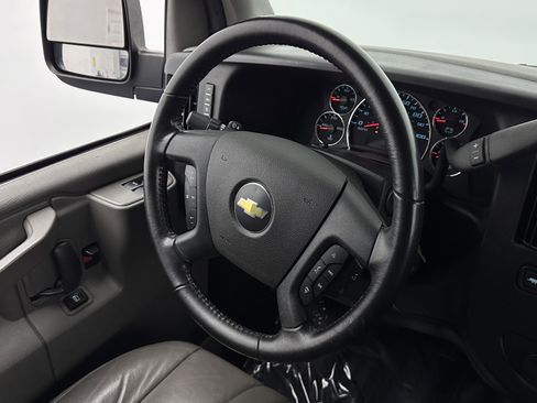 Used 2022 Chevrolet Express 2500 w/ Driver Convenience Package RWD image 22