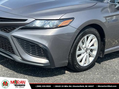 Used 2024 Toyota Camry SE FWD image 8