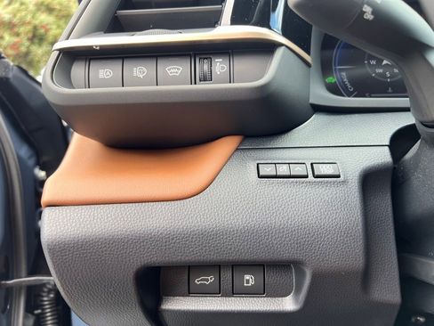 New 2026 Toyota Crown Signia image 32