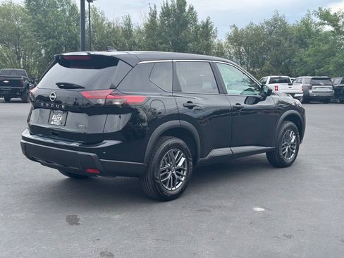 Used 2024 Nissan Rogue S AWD/4WD image 6