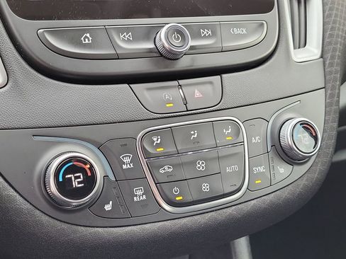 Used 2025 Chevrolet Malibu LT image 31