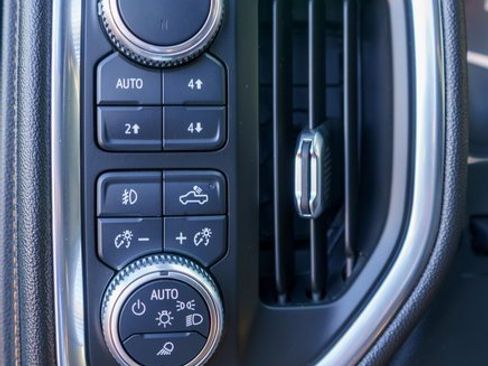 Used 2021 GMC Sierra 2500 AT4 w/ AT4 Premium Plus Package image 27