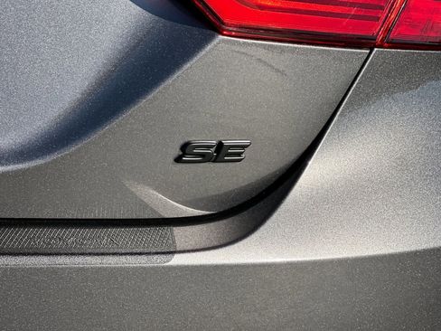 Used 2024 Toyota Camry SE image 30