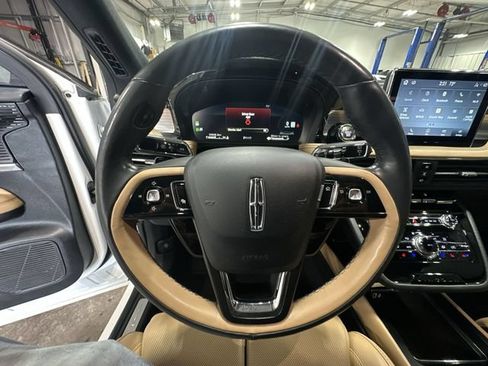 Used 2022 Lincoln Corsair Reserve w/ Equipment Group 201A AWD/4WD image 15
