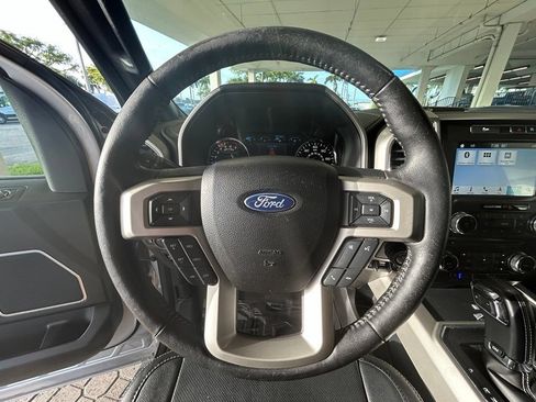 Used 2018 Ford F150 Lariat w/ Equipment Group 502A Luxury RWD image 17