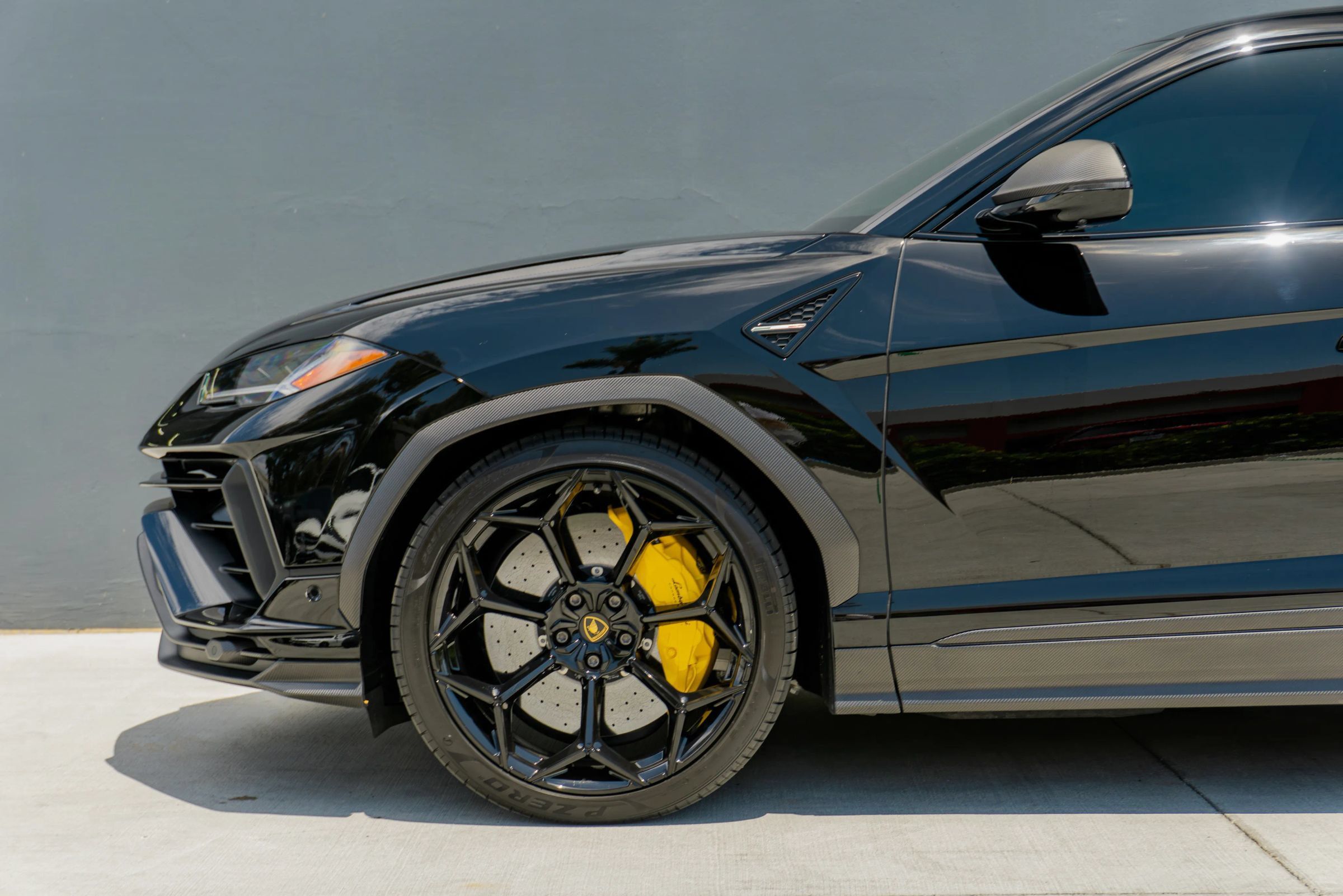 Used 2024 Lamborghini Urus Performante AWD/4WD image 19