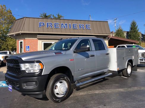 Used 2019 RAM 3500 Tradesman image 9