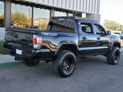 Used 2020 Toyota Tacoma TRD Sport image 7