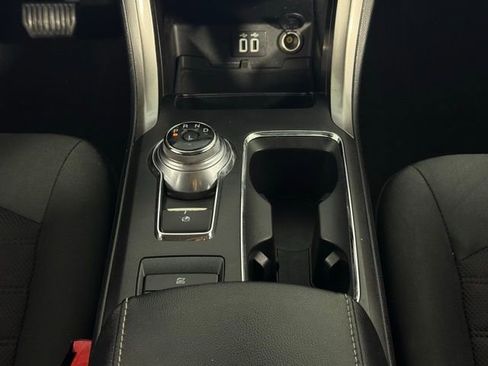 Used 2020 Ford Fusion SE image 23
