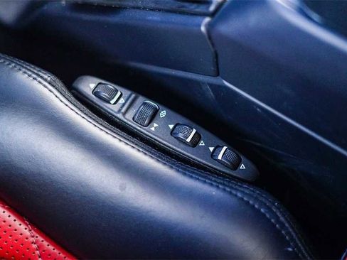 Used 2016 Mercedes-Benz G 63 AMG 4MATIC image 27