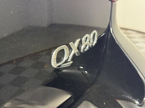 Used 2024 INFINITI QX80 Sensory AWD/4WD image 10
