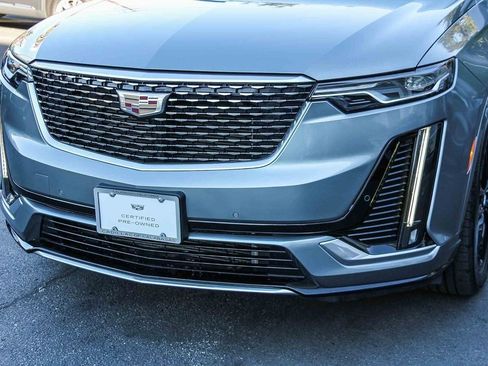 Used 2023 Cadillac XT6 Premium Luxury image 11