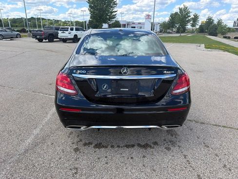 Certified 2018 Mercedes-Benz E 300 4MATIC image 7