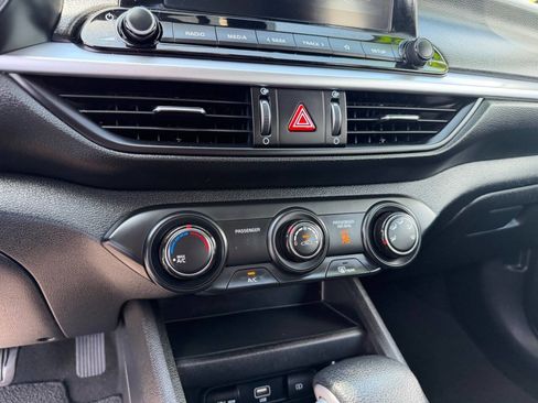 Used 2024 Kia Forte LXS w/ LXS Technology Package FWD image 12