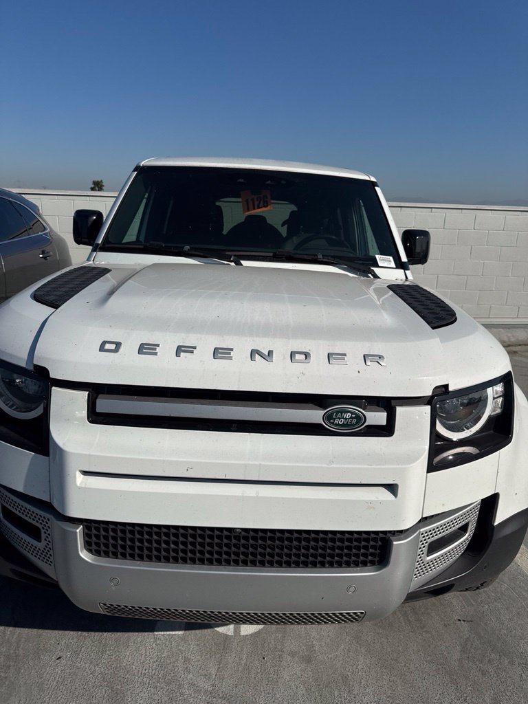 Used 2023 Land Rover Defender 110 S AWD/4WD image 3