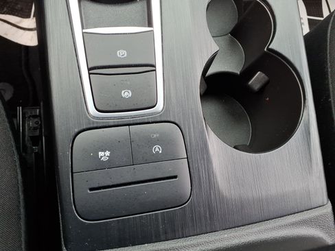 Used 2025 Ford Escape Active image 25