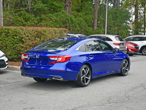 Used 2022 Honda Accord Sport image 4