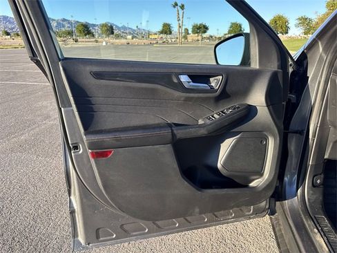 Certified 2023 Ford Escape ST-Line image 9