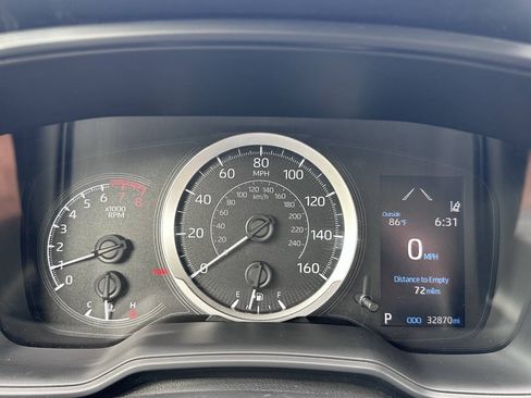 Used 2021 Toyota Corolla LE FWD image 17