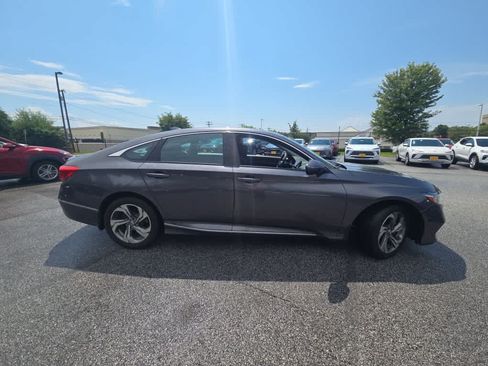 Used 2018 Honda Accord EX image 7