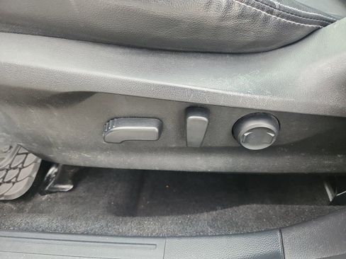 Used 2019 Subaru Forester Limited image 27