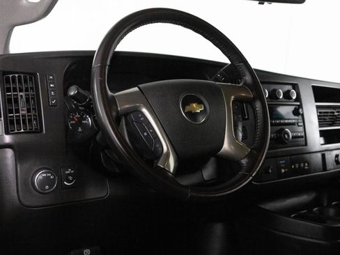 Used 2018 Chevrolet Express 3500 LT w/ LT Preferred Equipment Group image 32