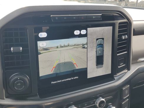 Used 2024 Ford F150 Platinum AWD/4WD image 17