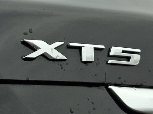 Used 2022 Cadillac XT5 Premium Luxury AWD/4WD image 42