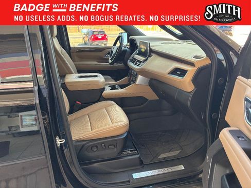 Used 2024 Chevrolet Tahoe Premier w/ Advanced Technology Package AWD/4WD image 12