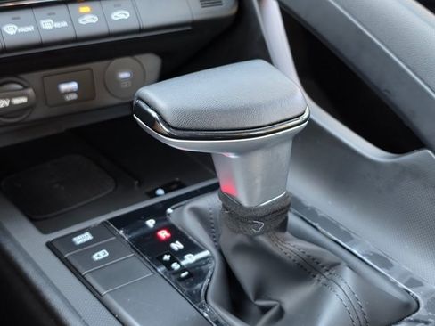 Certified 2025 Hyundai Elantra Sport image 26