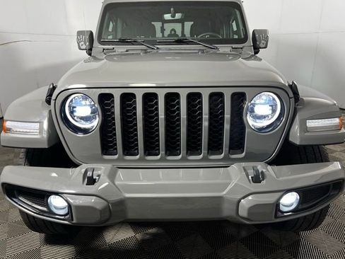 Used 2023 Jeep Gladiator Overland image 5