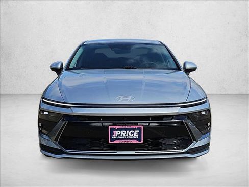 Used 2025 Hyundai Sonata SE image 2