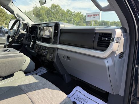 Used 2025 Ford F350 XLT AWD/4WD image 24