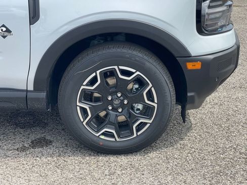 New 2026 Ford Bronco Sport Outer Banks AWD/4WD image 25