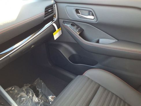 New 2026 Nissan Rogue SV image 23