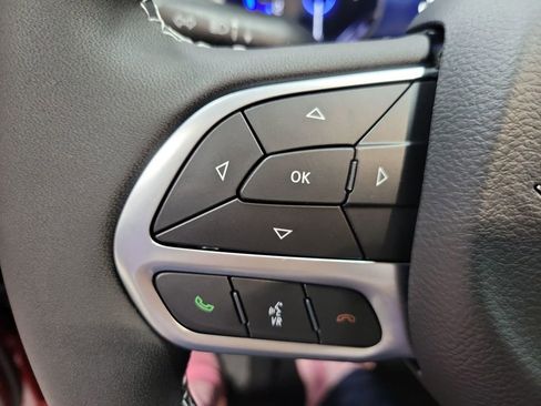 New 2026 Chrysler Pacifica Select image 16