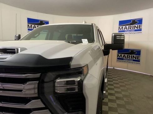 Certified 2024 Chevrolet Silverado 2500 High Country w/ High Country Premium Package AWD/4WD image 5