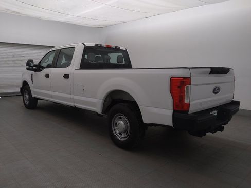Used 2019 Ford F250 XL w/ Power Equipment Group RWD image 3