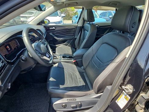 Used 2023 Volkswagen Jetta SEL FWD image 16