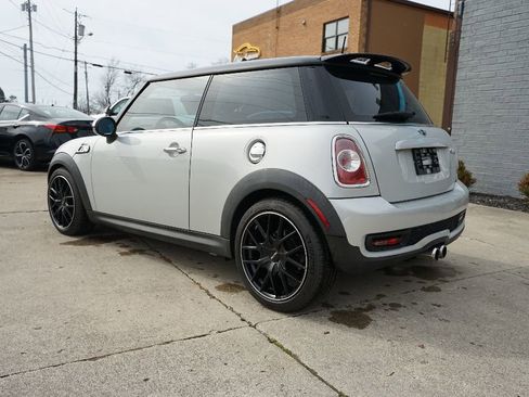 Used 2011 MINI Cooper S image 6