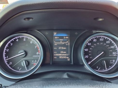 Used 2019 Toyota Camry LE image 31