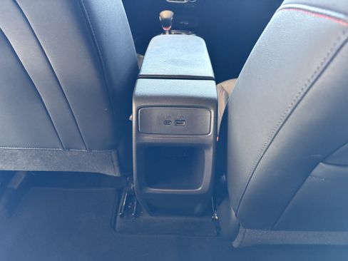 Used 2025 Chevrolet Trax RS w/ Sunroof Package image 20