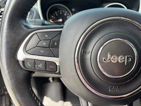 Used 2018 Jeep Compass Limited w/ Navigation Group AWD/4WD image 30