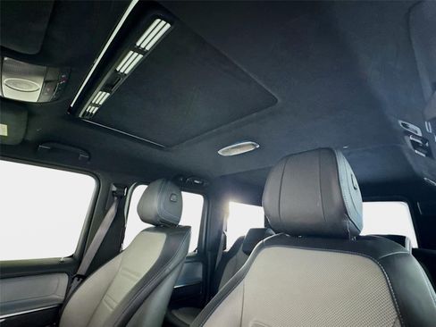 Used 2025 Mercedes-Benz G 580 w/ EQ Technology image 14
