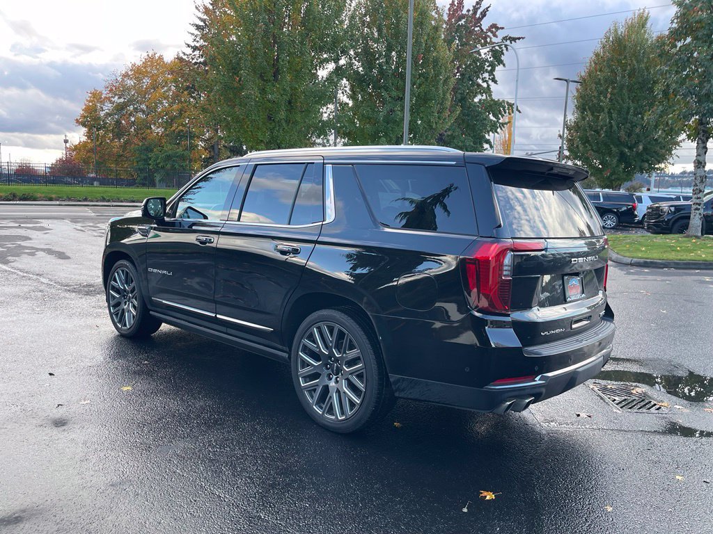 Used 2025 GMC Yukon Denali Ultimate w/ LPO, Floor Liner Package AWD/4WD image 3